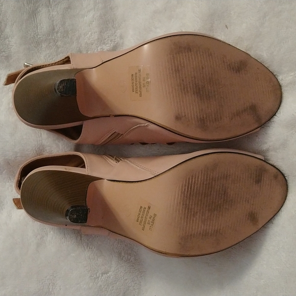 Charles Albert Gladiator Cone Heels - Picture 3 of 7